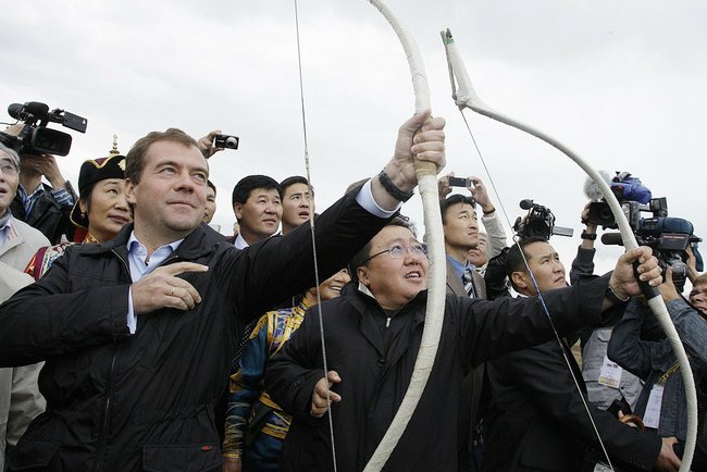 Дмитрия Медведева-naadam.jpg