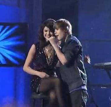 Justin-Bieber-and-Selena-Gomez.jpg