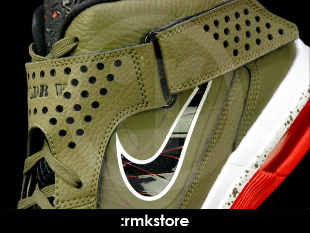 30_nikeairmaxsoldier5olive_6.jpg
