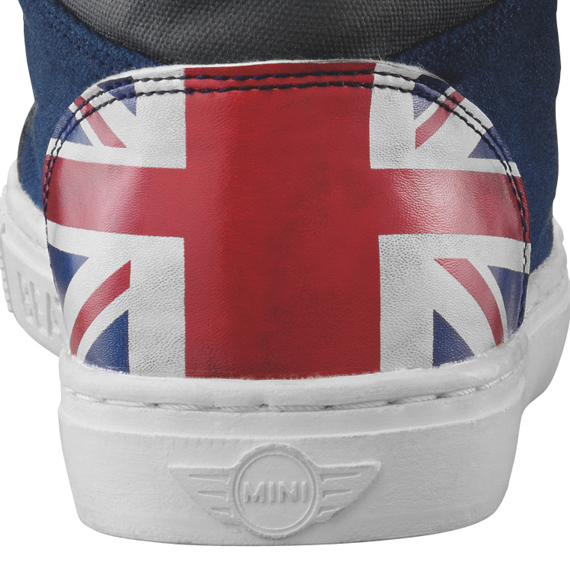 mini-sneakers-union-jack-1.jpg