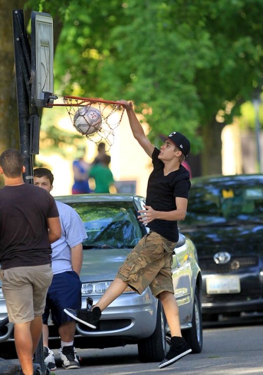 Justin-Bieber-2011.jpg