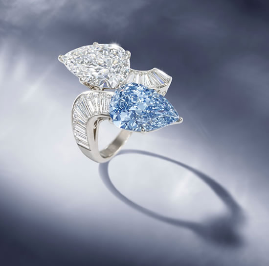 Rare-Blue-Diamond-ring-by-Bulgari.jpg