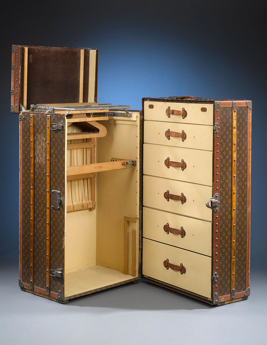 Louis-Vuittons-vintage-wardrobe-trunk-2.jpg
