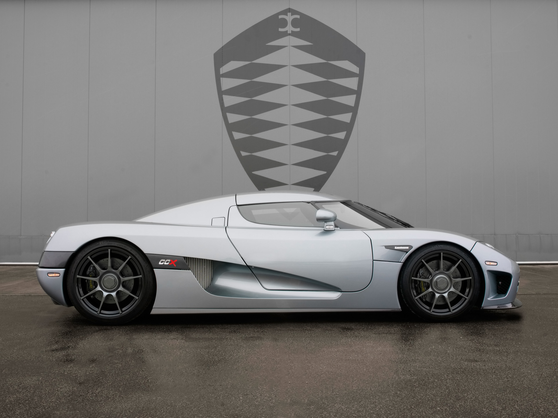 2006_Koenigsegg_Ccx_Silver_1.jpg