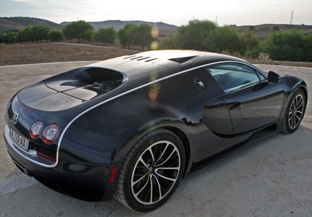 Bugatti-Veyron-16.4-Super-Sport-8.jpg