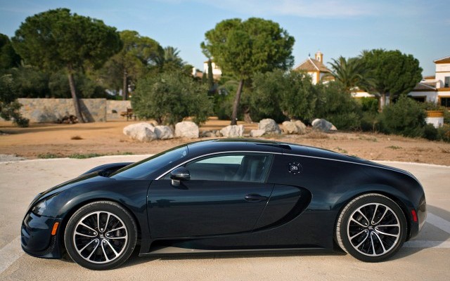 Bugatti-Veyron-16.4-Super-Sport-5.jpg