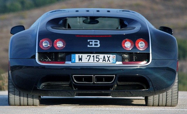 Bugatti-Veyron-16.4-Super-Sport-7.jpg