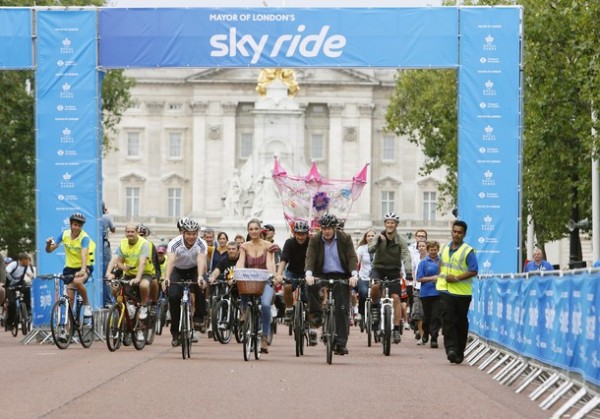 1283861871_sky_ride_01.jpg