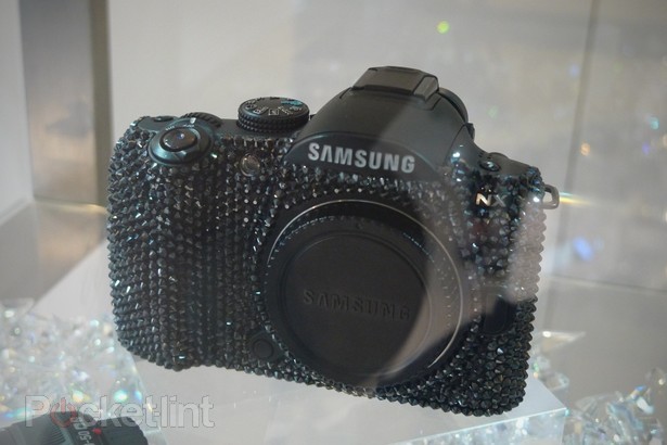Swarovski-Samsung-7.jpg