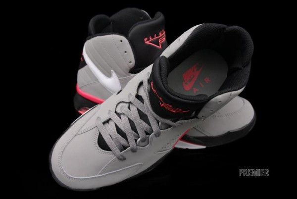 Nike-Air-Maestro-Flight-Grey-White-Black-Solar-Red-Now-Available-4-600x402.jpg