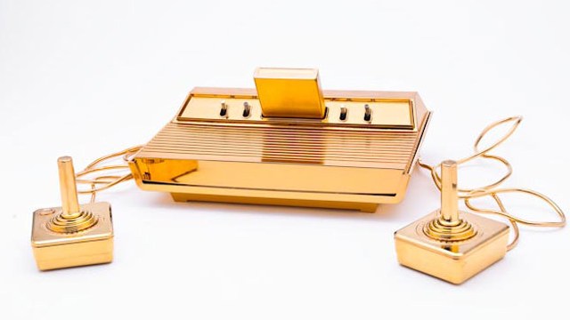 Atari-2600-gold.jpg