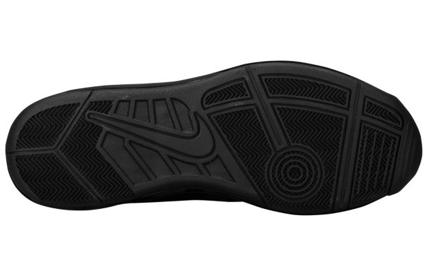 nike-air-max-hyperdunk-2011-black-black-1.jpg