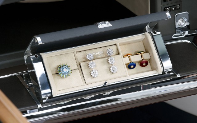 Rolls-Royce-Phantom-Drophead-Coupe-2011-3.jpg
