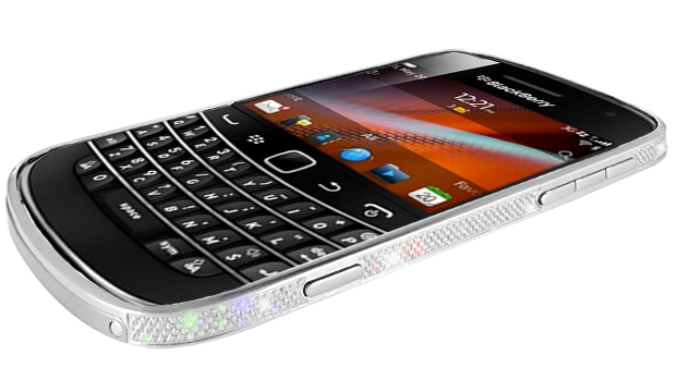 BlackBerry-9900-Crystal-Rocked.jpg