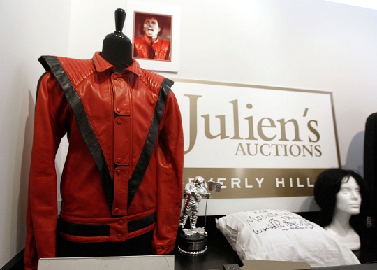 Michael-Jacksons-Thriller-Jacket-1.jpg