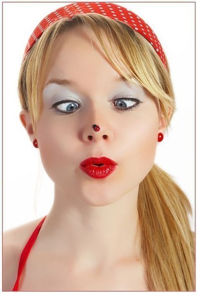 57221667_Ladybird_by_TheRealPinkTiger[1].jpg