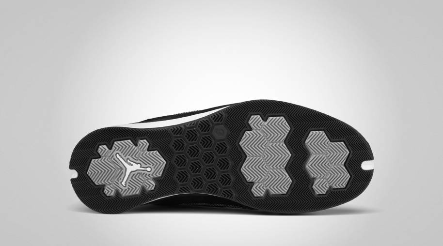 jordan-cp-2quick-black-metallic-silver-03.jpg