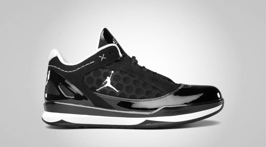 jordan-cp-2quick-black-metallic-silver-01.jpg