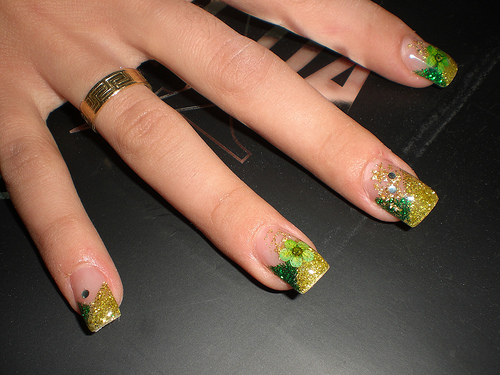 green-nail-art.jpg