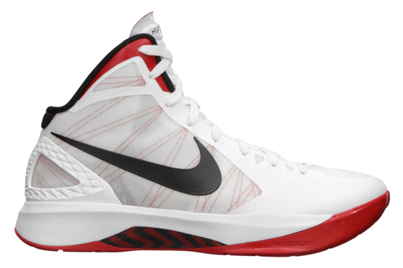 nike-zoom-hyperdunk-2011-new-images-10.jpg