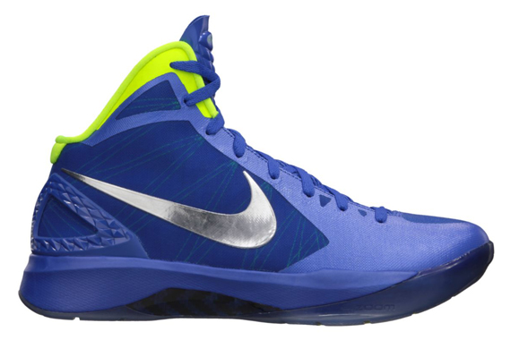 nike-zoom-hyperdunk-2011-new-images-14.jpg