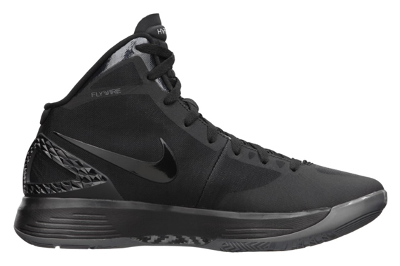 nike-zoom-hyperdunk-2011-new-images-3.jpg