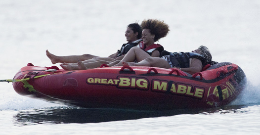20110805-rihanna02.jpg