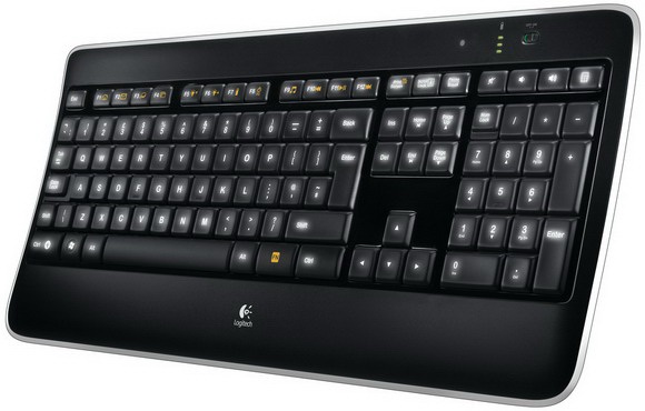 1283193187_k800logitech1-180810.jpg
