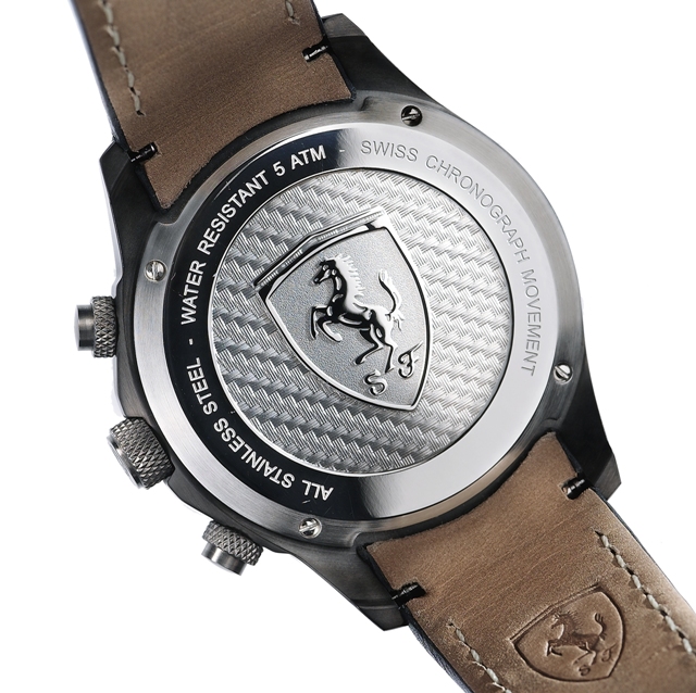Scuderia-Ferrari-Carbon-Chrono-3.jpg