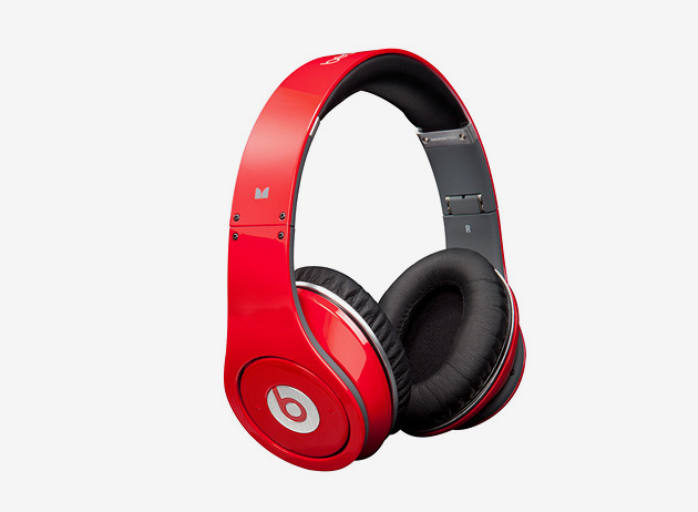 dre-studio-headphones-from-2.jpg