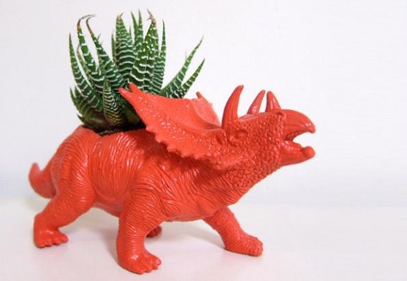 Awesome-Dinosaur-Planters-by-Plaid-Pigeon-2.jpg