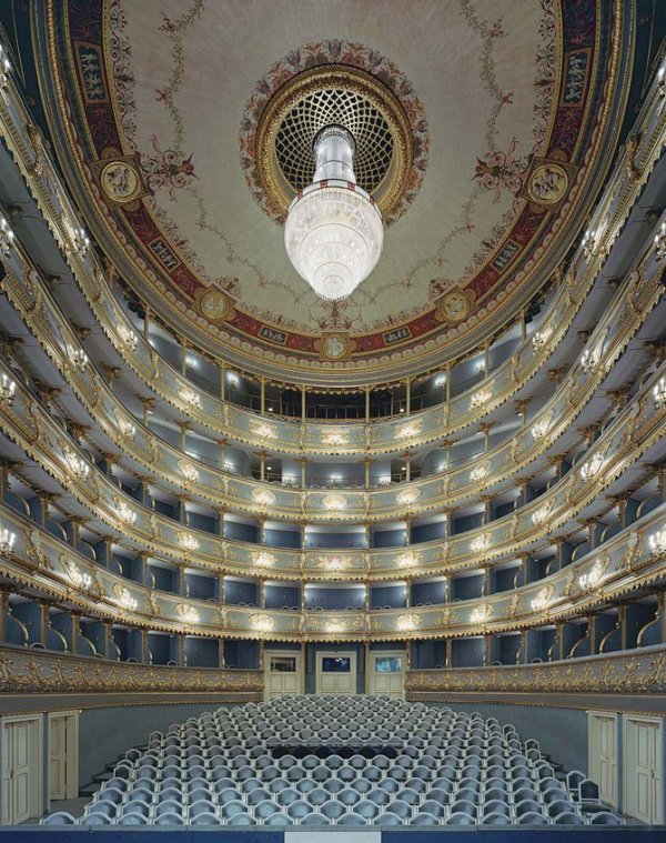 1282639415_teatry_02.jpg