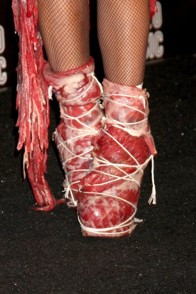 1284555076_gaga_3.jpg