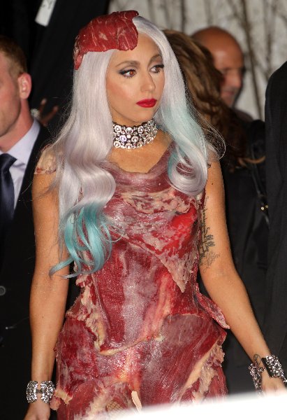 1284555076_gaga_5.jpg