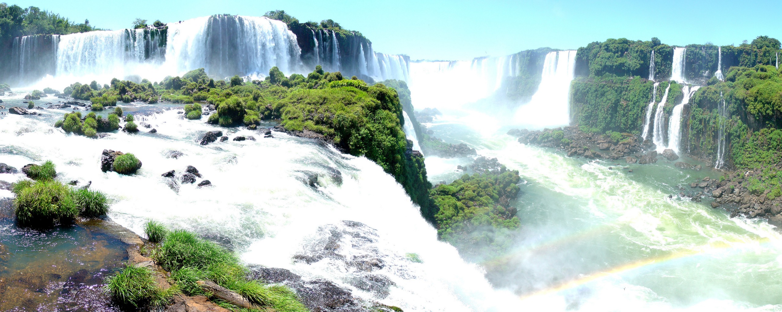 iguassu_falls_panorama_dual_monitor-other.jpg