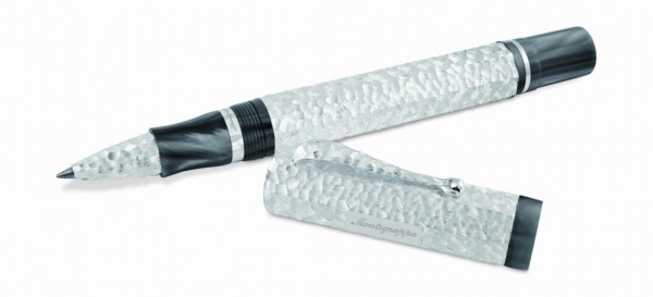 Montegrappa-Privilege-Gioiello-Wave-Roller-Ball-600x273.jpg