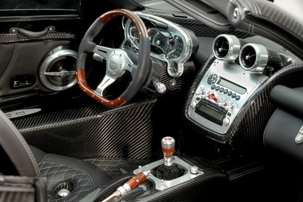 Pagani-Zonda-F-Roadster-Clubsport-Final-Edition-5.jpg