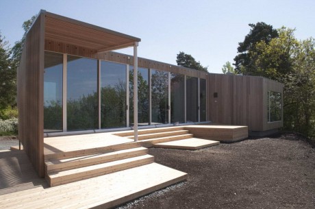 Summer-House-in-Fuglevik-5-460x305.jpg