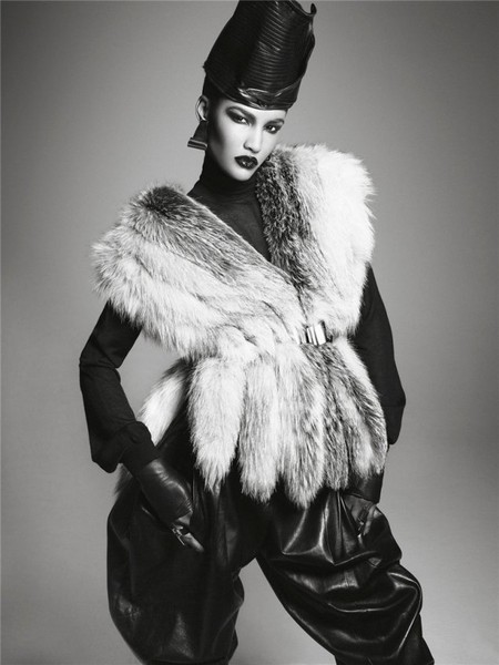 1284483067_steven-meisel-2011-22.jpg