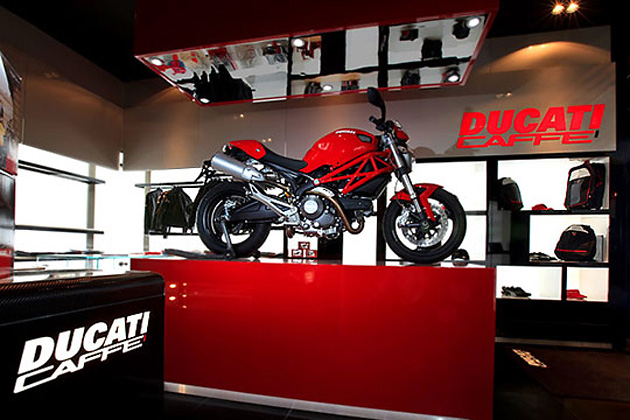 ducati-caffe-630_2.jpg