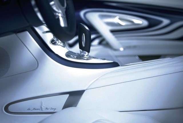 Bugatti-Veyron-LOr-Blanc-9.jpg