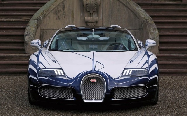 Bugatti-Veyron-LOr-Blanc-2.jpg