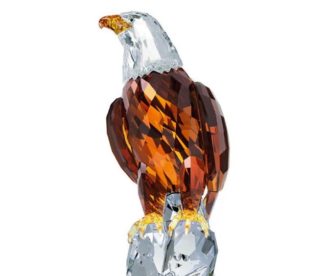 Swarovski-bald-eagle-2.jpg
