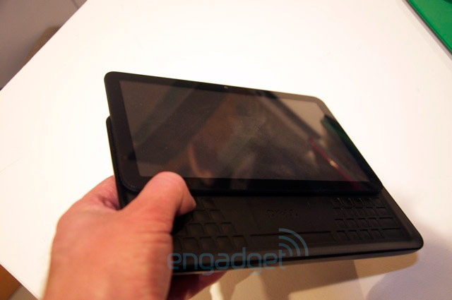 1307603736_dell-7-inch-slide-out-tablet6.jpg