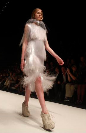 iris-van-herpen-ss-2012-02.jpg