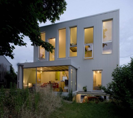 House-to-Catch-the-Tree-1-460x407.jpg