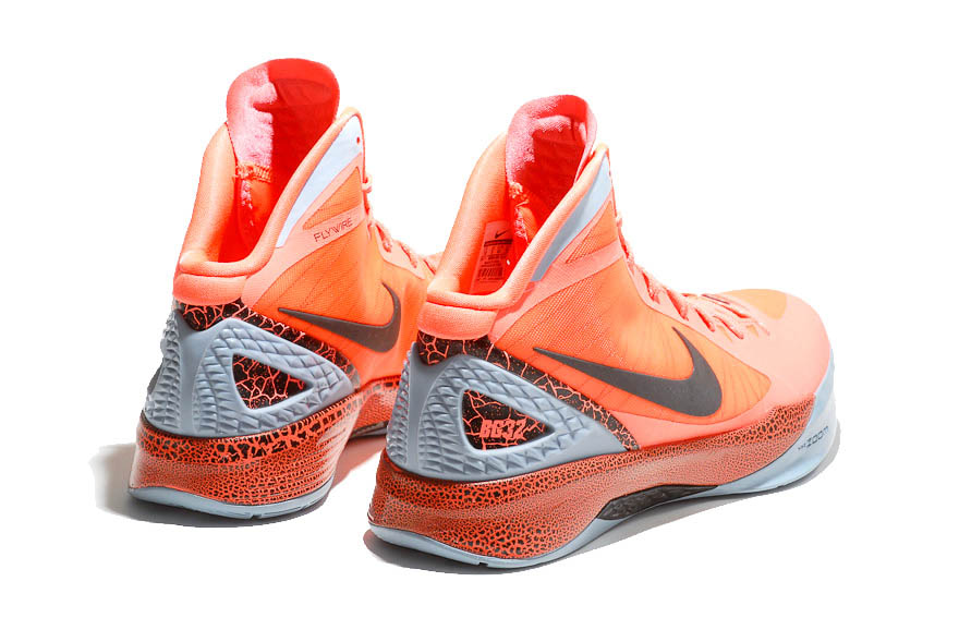 nike-zoom-hyperdunk-2011-bg-release-info-02.jpg