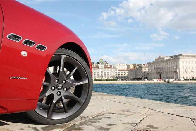 2012-maserati-gc-sport-photo-05.jpg