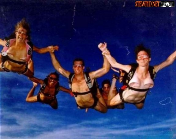 naked-skydiving.jpg
