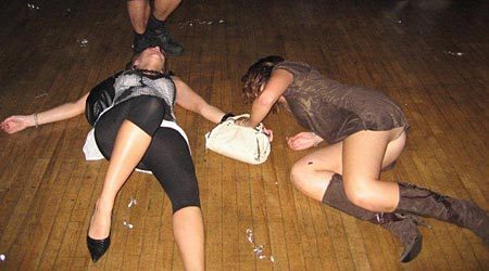 drunkgirlfloor_450x250_2.jpg